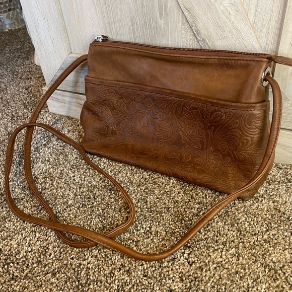 ILI New York Cheyenne East West Crossbody Bag Brown Tooled Leather Handbag - Picture 3 of 13